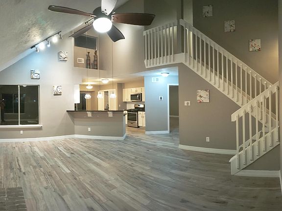 2nd image of 1401 Waterford Dr