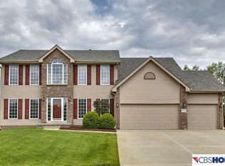 6229 N 155th St, Omaha, NE 68116