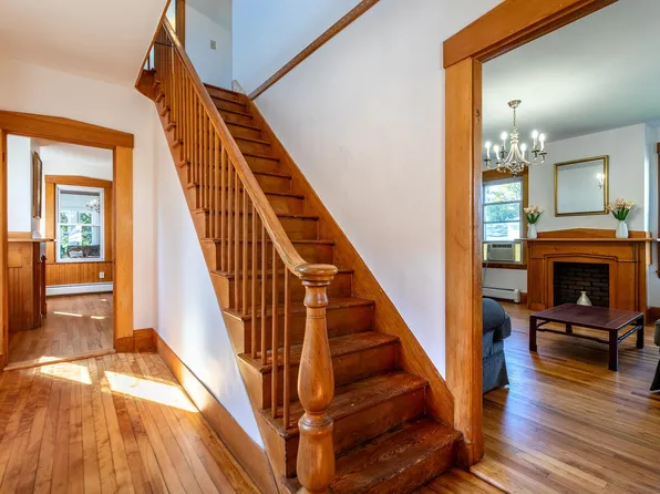 52 Green Street, Rockingham, VT 05101