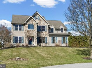 33 Bandon Cir, West Grove, PA 19390