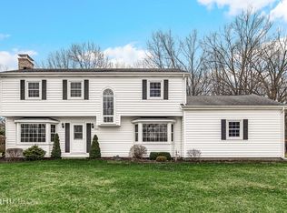 246 Arbor Dr, Chesterton, IN 46304