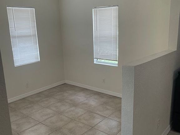 4th image of 6712 S Himes Ave