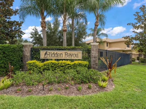 8241 Acadian Ln, Seminole, FL 33777