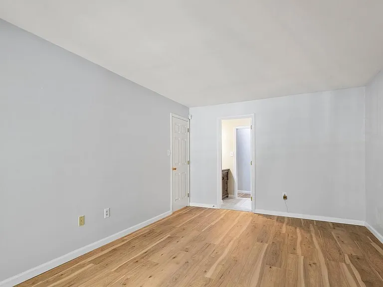 192 Valley Stream Ln — Photo 12