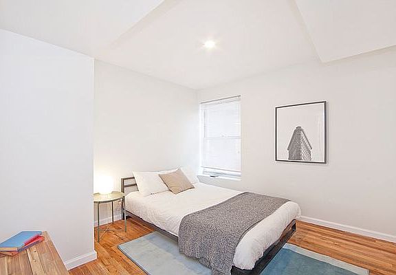 5th image of 136 William St APT 5A