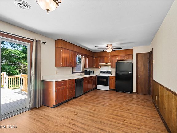 2nd image of 4201 Pleasantwood Dr