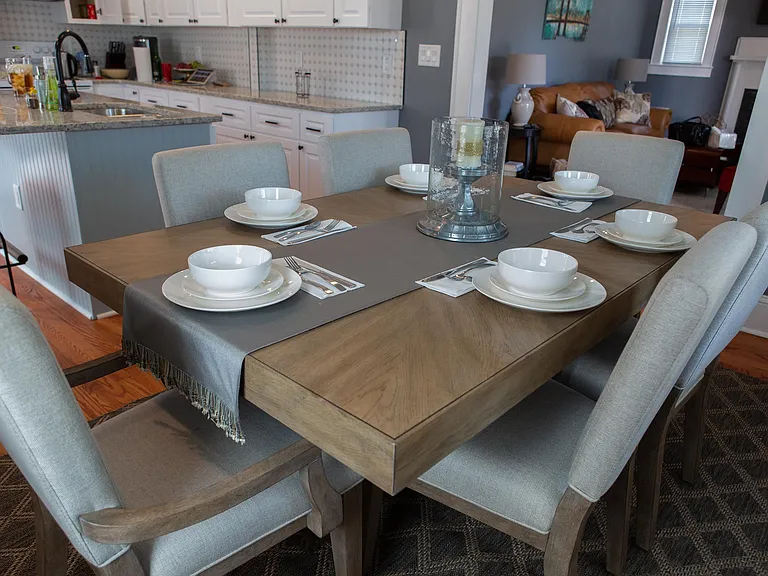 dining area looking into kitchen