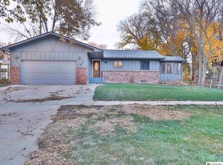 624 Eads Ave, Hebron, NE 68370
