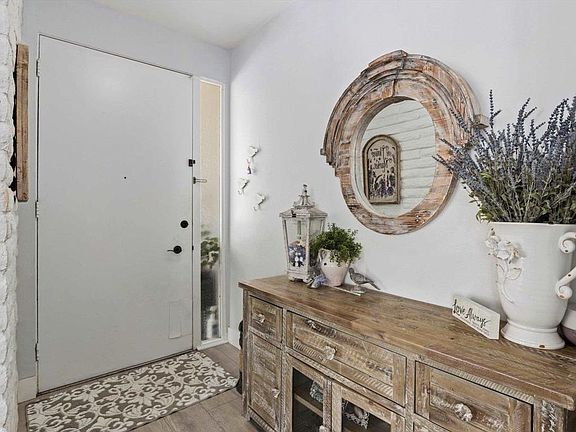 3rd image of 7115 Estrella De Mar Rd Unit B