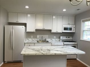 142 Hessian Hills Cir APT 3, Charlottesville, VA 22901