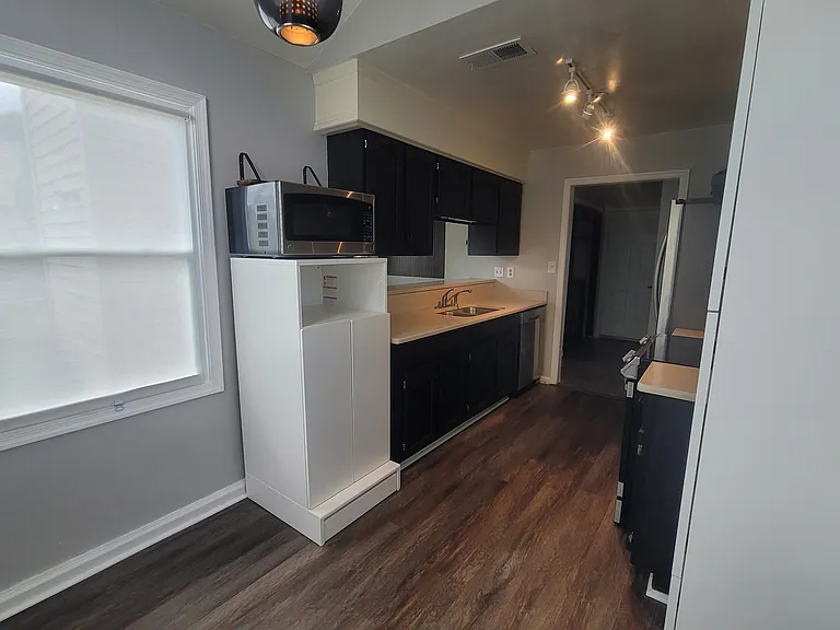 1792 Moonstone Dr — Photo 7