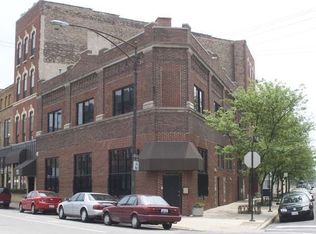 850 N Milwaukee Ave APT 201, Chicago, IL 60642