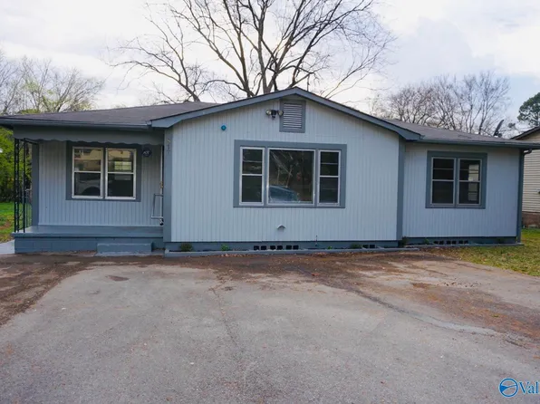 817 Meadow Dr NW, Huntsville, AL 35816