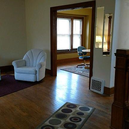 4th image of 409 N Berkley St