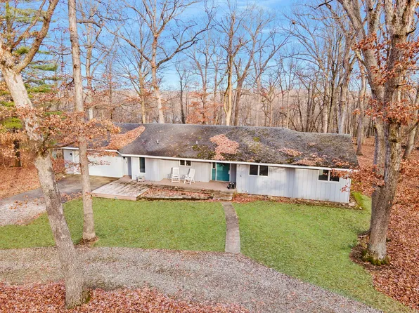 24133 N 2250 East Rd, Lexington, IL 61753