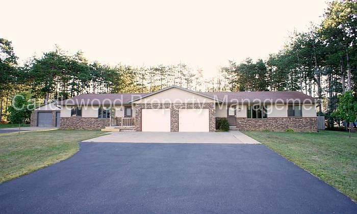1st image of 3340 Rosewood Dr