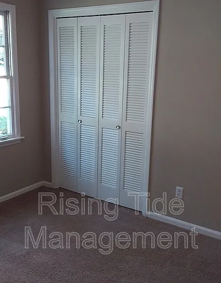 1248 Old Oak Cir — Photo 13