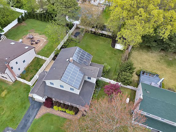 4th image of 57 Van Bomel Blvd