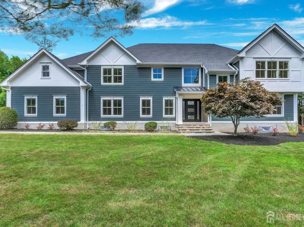 737 Wingate Dr, Bridgewater, NJ 08807