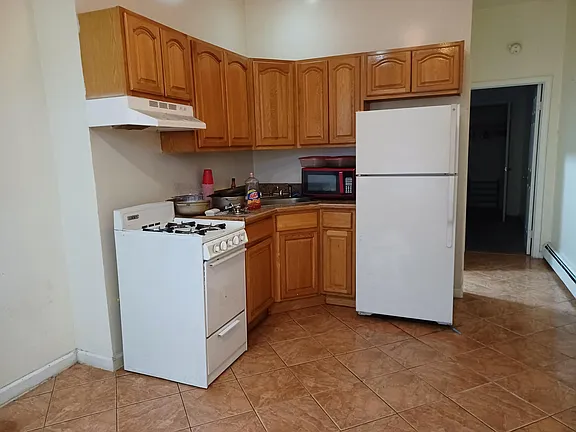 1 Bedroom at 308 Broadway #1, Paterson NJ — photo 2