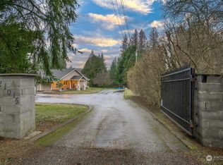 21015 284th Ave SE, Maple Valley, WA 98038