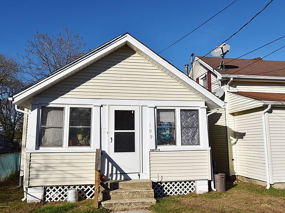4th image of 107 Pine St #109