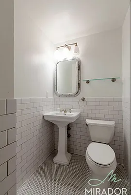 Rented by Mirador Real Estate | media 36