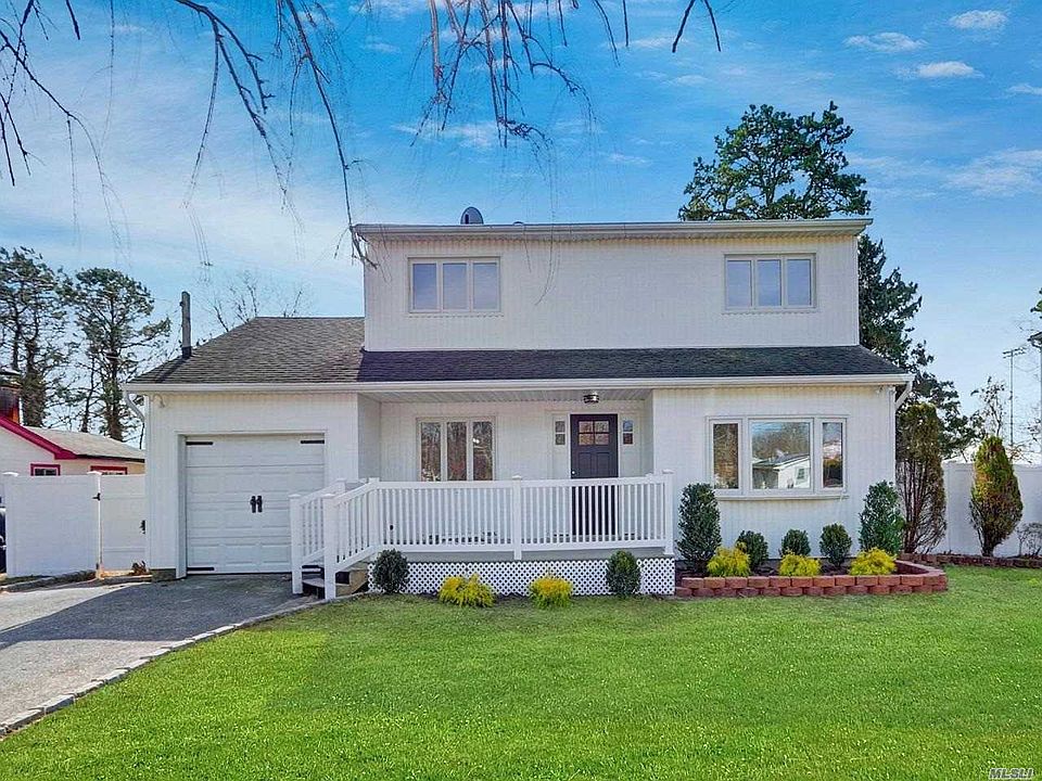 1st image of 56 Appel Dr E
