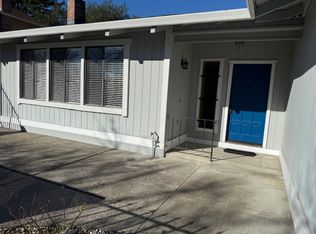 676 Rinaldo St, Santa Rosa, CA 95409