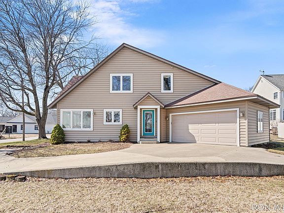 2nd image of 2087 Richardson Ave