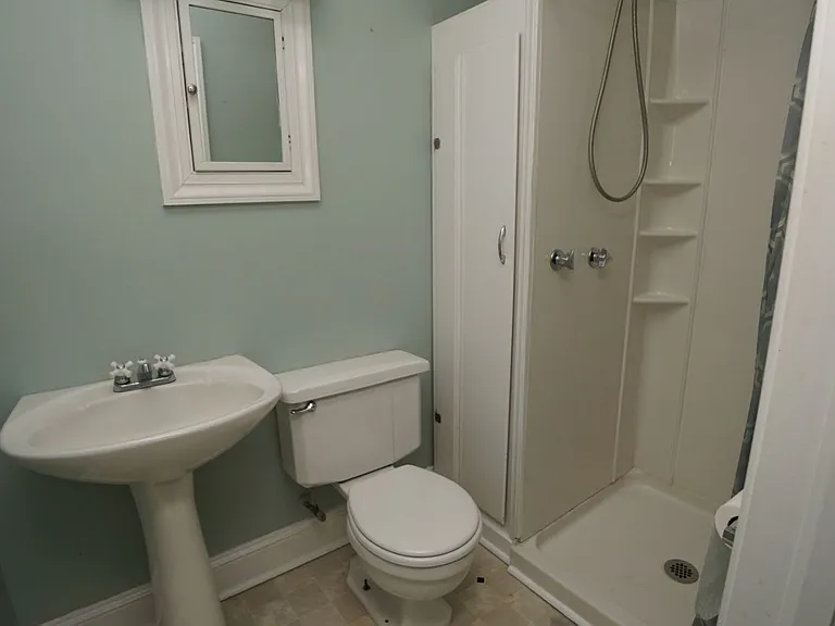 14 Tallman St — Photo 16