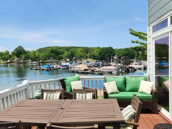 18716 Nautical Dr APT 1, Cornelius, NC 28031