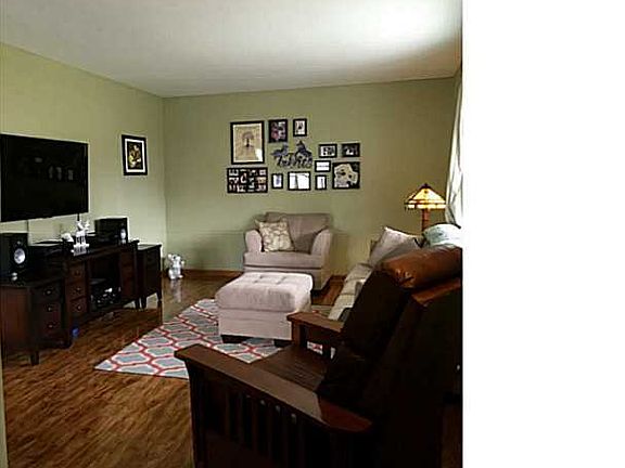 4th image of 20 Jasmine Ave