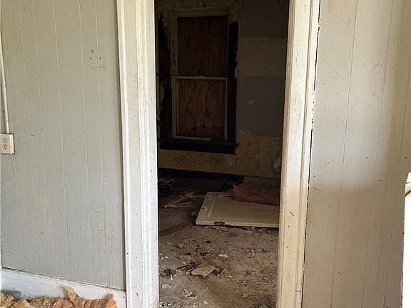 2nd image of 100 N Irwin St