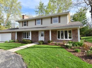 18380 W College Ave, New Berlin, WI 53146