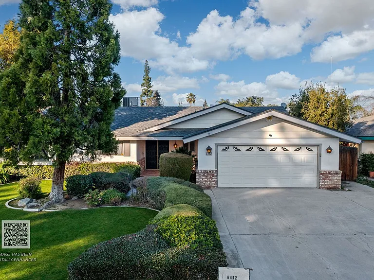 6412 Manchester Ln — Photo 1