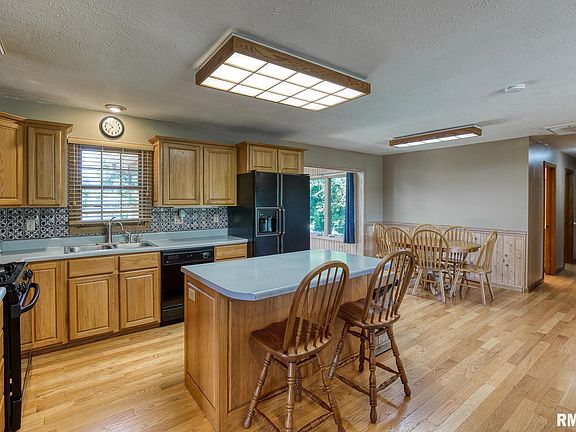 5th image of 18875 Atterberry St
