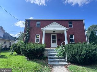 1101 Chestnut St, Collingdale, PA 19023