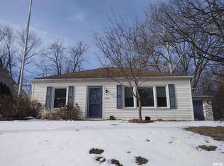 340 W Barrington Rd, Peoria, IL 61614