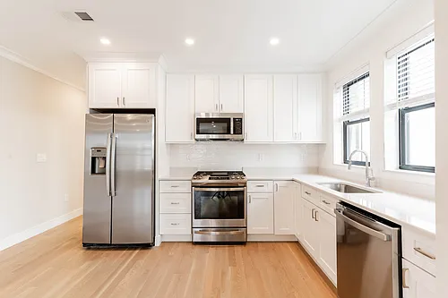 285 Lamartine St #2 Photo 1