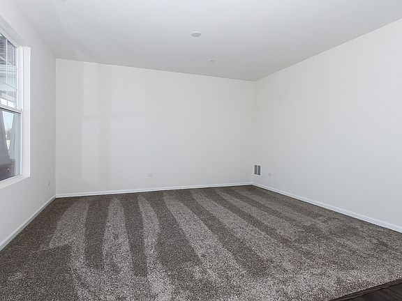 5th image of 2718 Lily Lot 7.02