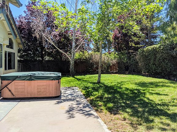 4th image of 117 Zinfandel Cir