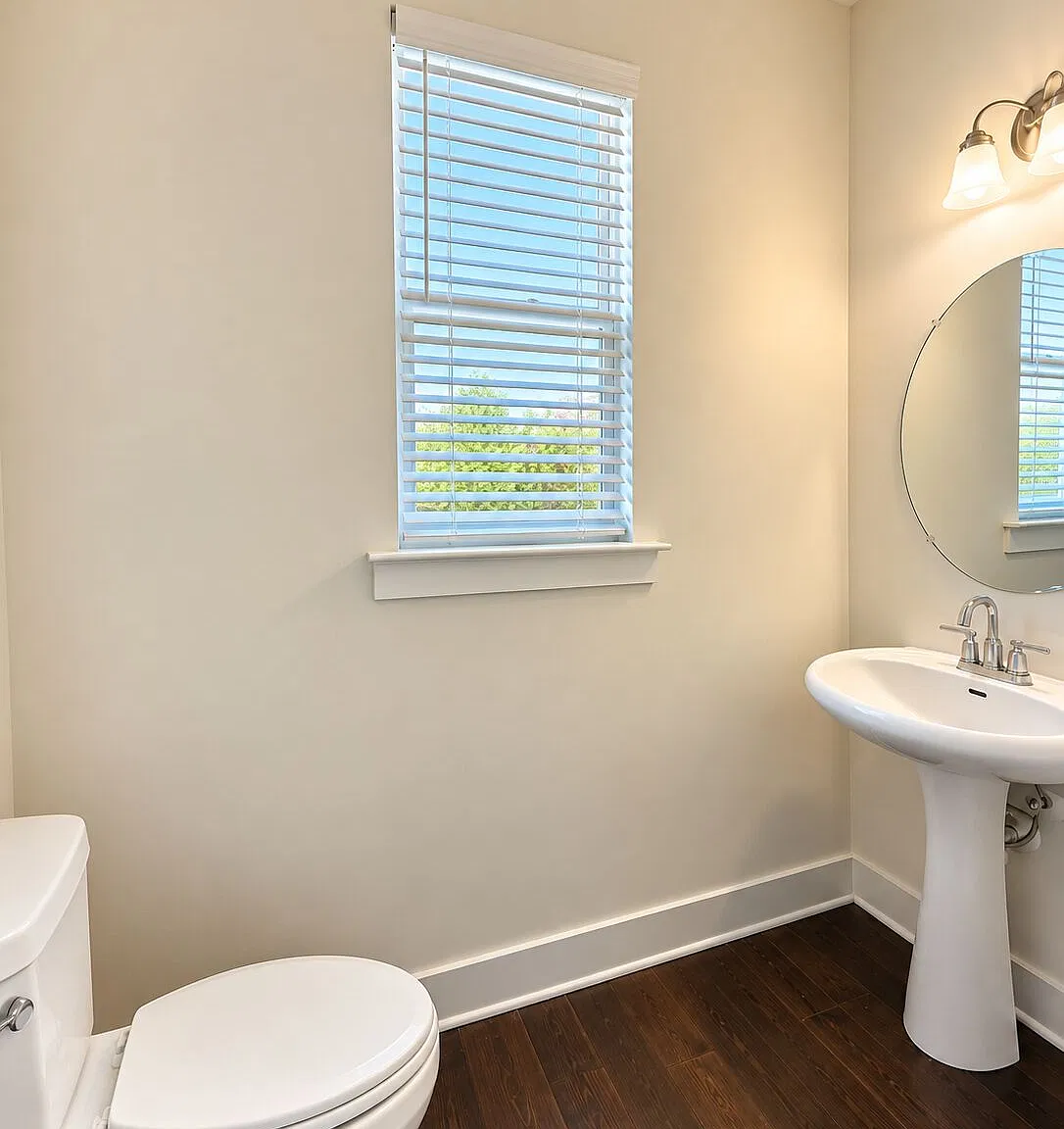 3 bed, 2.5 bath, 1829 sqft, $2,000 — Photo 3