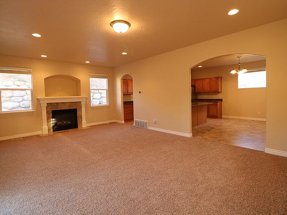 4th image of 2738 W Fox Hunters Loop
