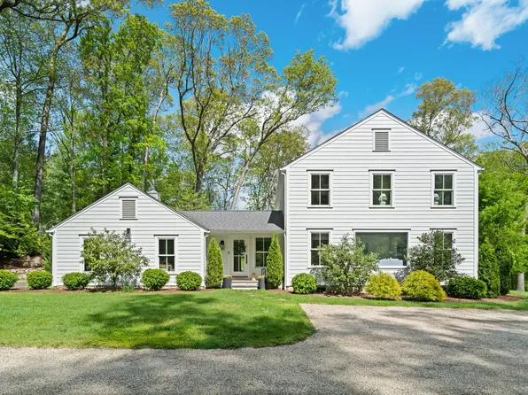 289 Wahackme Road, New Canaan, CT 06840
