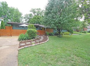 320 W Glendale Rd, Saint Louis, MO 63119