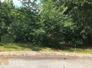 138 Natures Pointe Trl, Carrollton, GA 30117