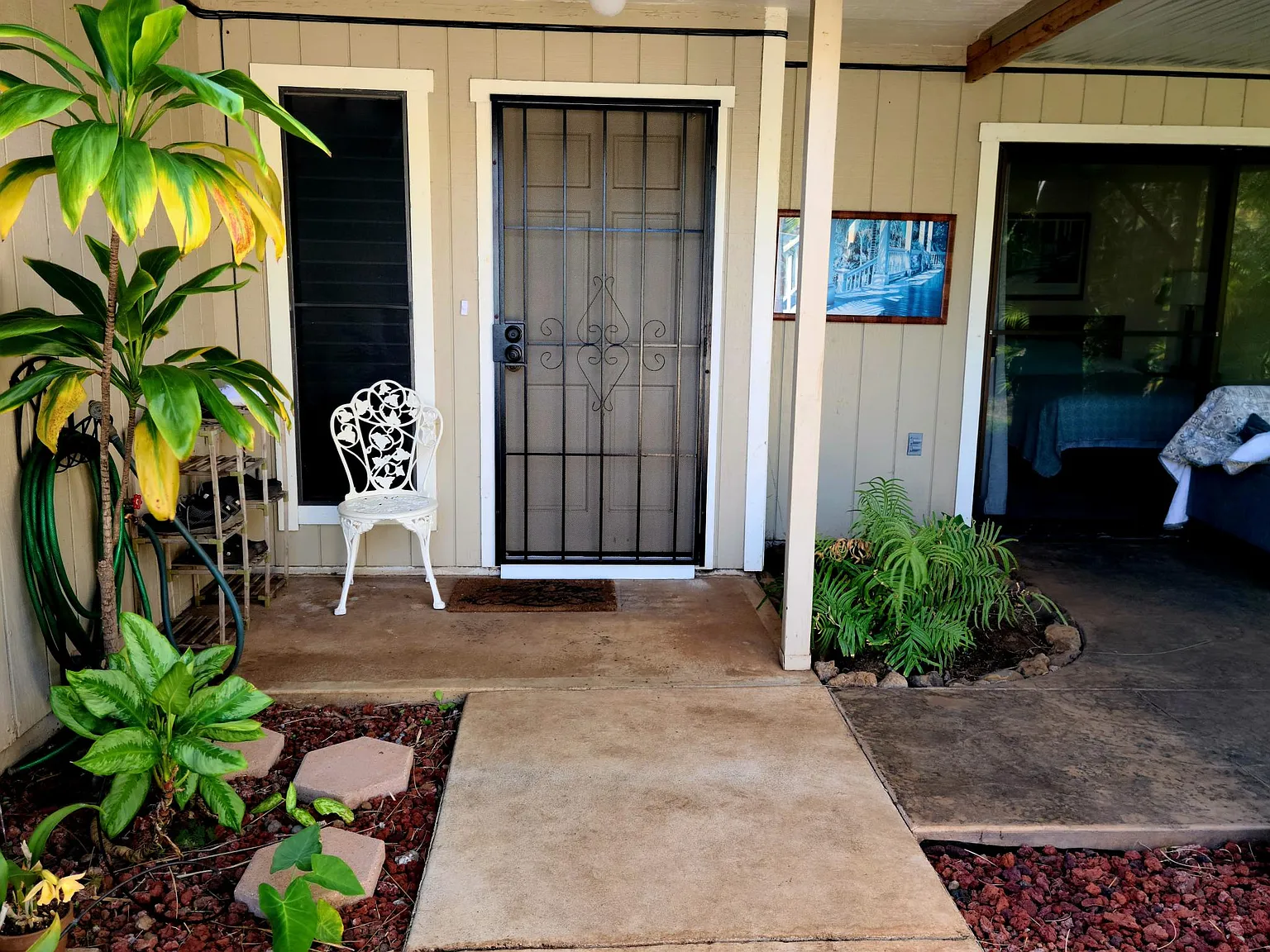 3 bed, 1600 sqft, $3,000 — Photo 2