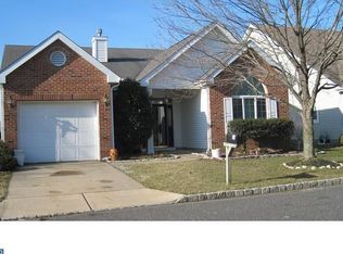 61 Leeds Ln, Monroe Township, NJ 08831