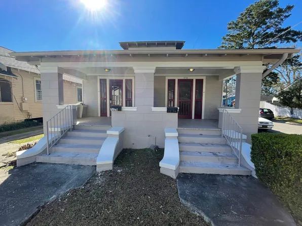 7230 Pitt St, New Orleans, LA 70118